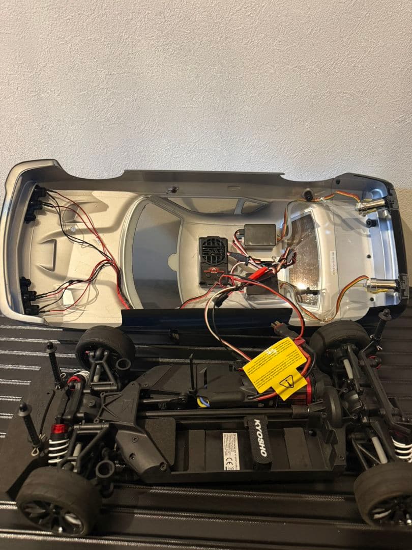 京商1/10ダッジチャレンジャー