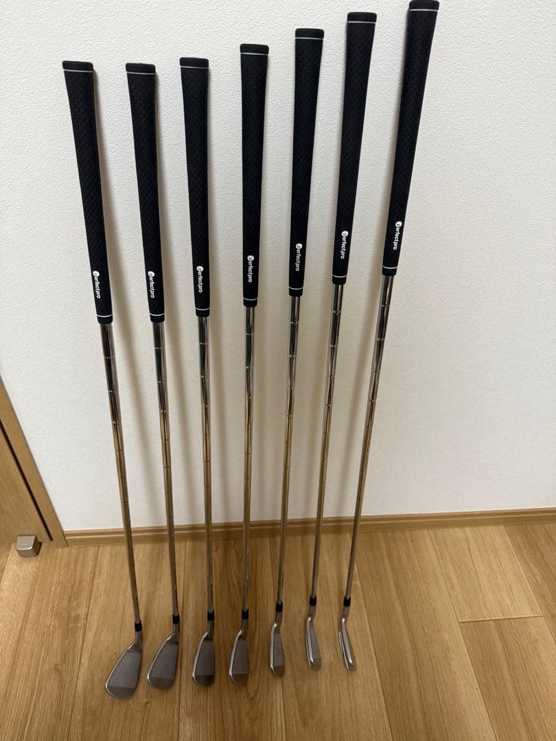 【美品•レアスペック】Ai200 アイアン 5〜PW,AW7本 DG105R