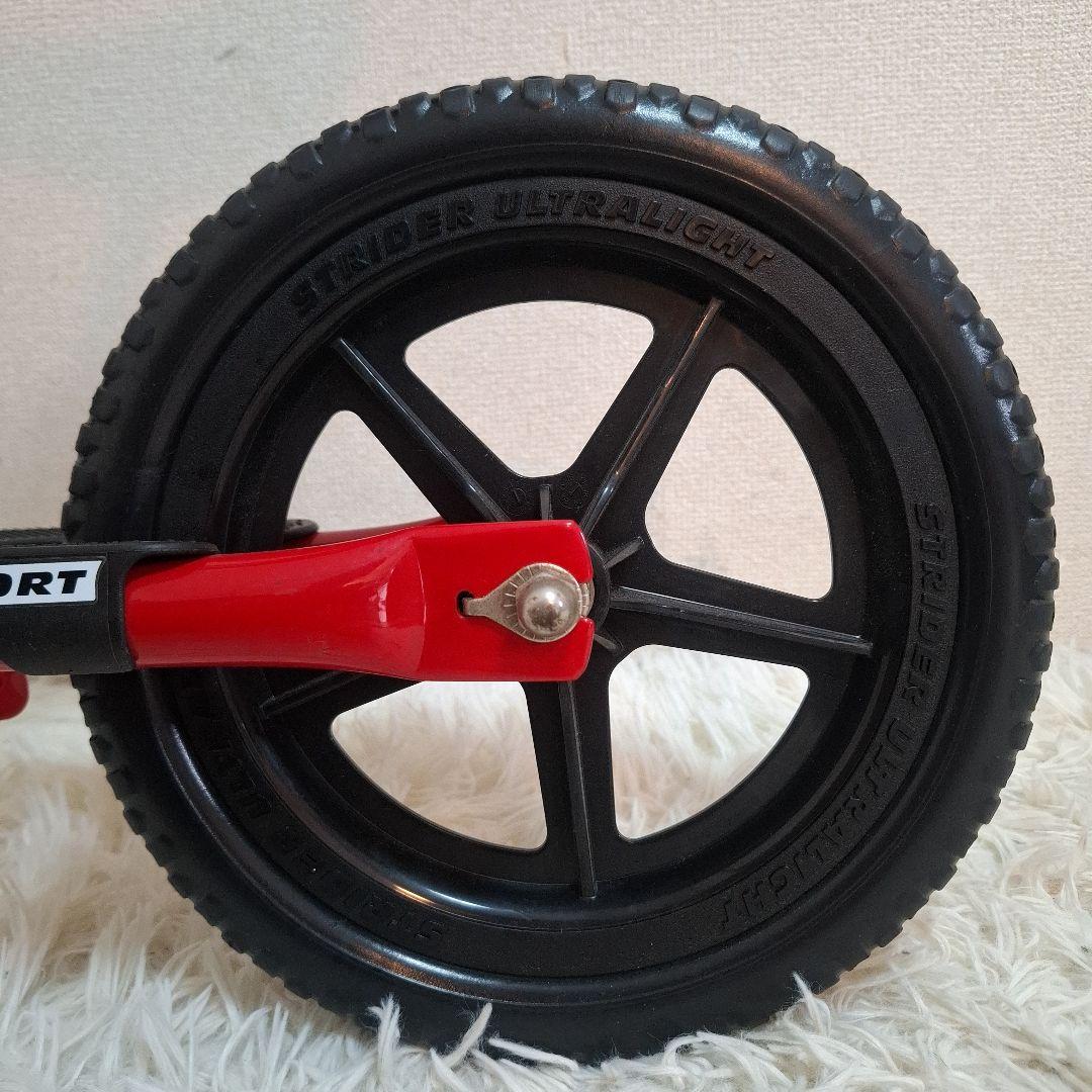 【極美品】STRIDER ストライダー スポーツモデル 12インチ レッド