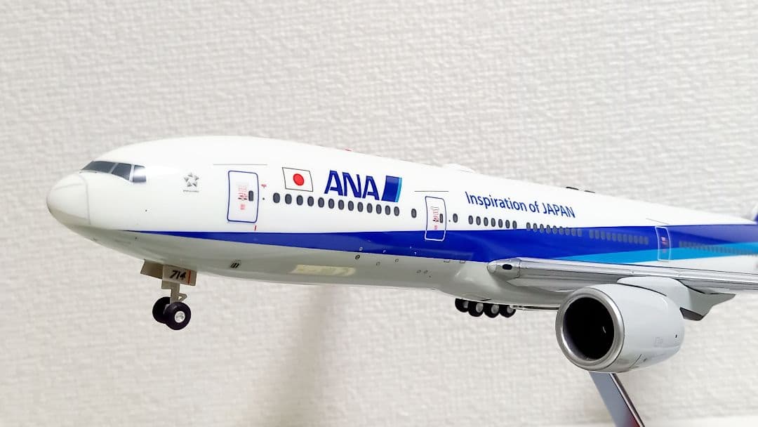 全日空商事 1/200 NH20077 ANA B777-200 JA714A