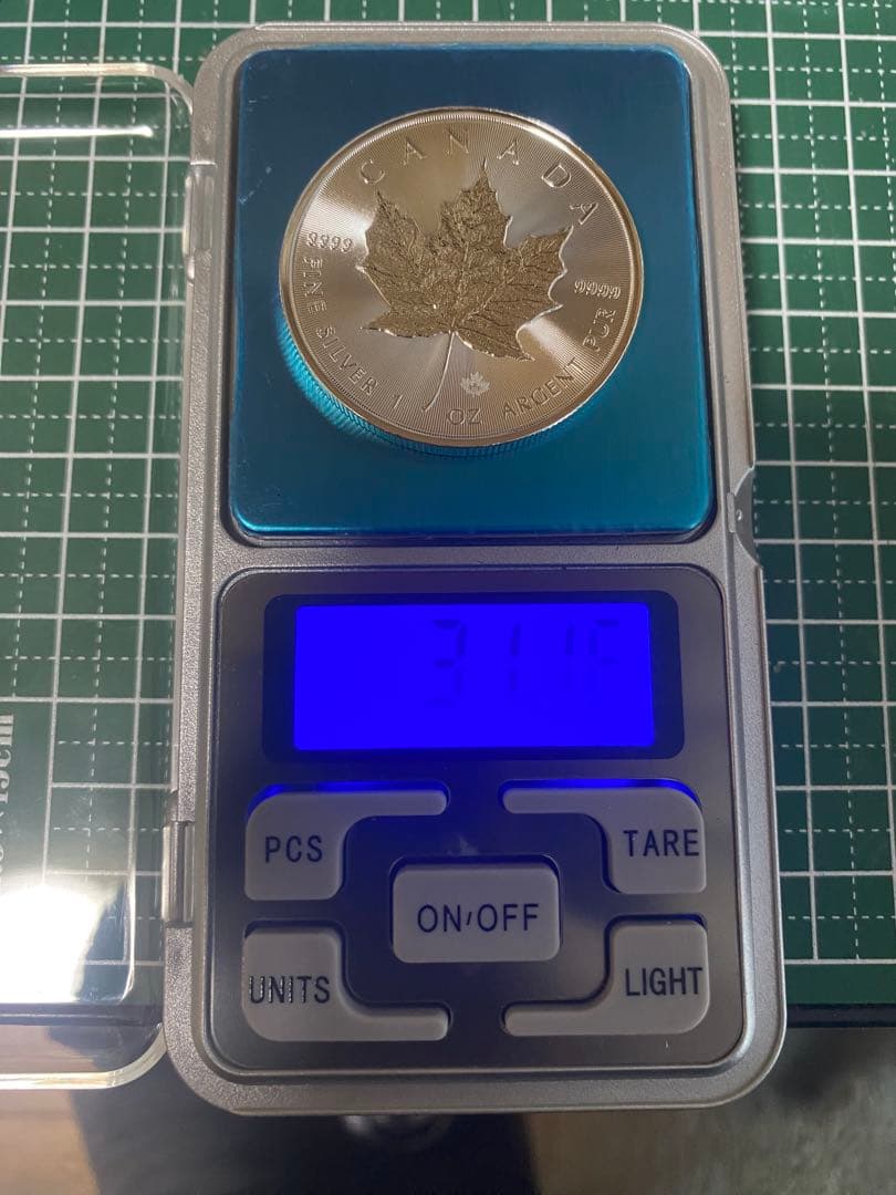 2023年 カナダ メイプルリーフ銀貨 1オンス(純銀) カプセル付き