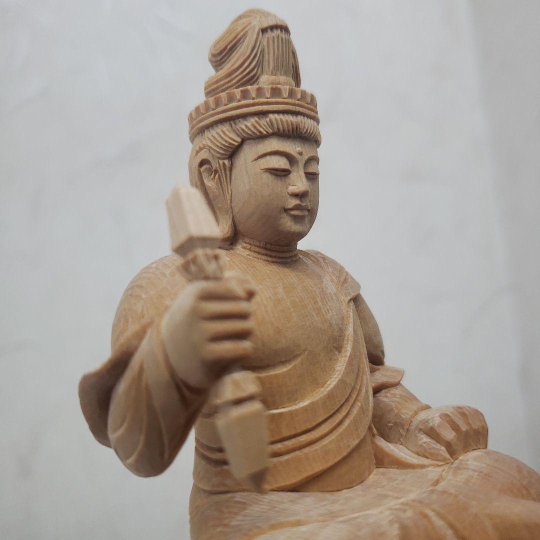 Ｂフライデー蔵出し特価ノミ跡手彫りヒバ材 帝釈天像2.2寸 総高さ約22.5cm