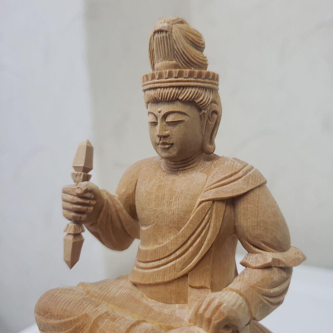Ｂフライデー蔵出し特価ノミ跡手彫りヒバ材 帝釈天像2.2寸 総高さ約22.5cm