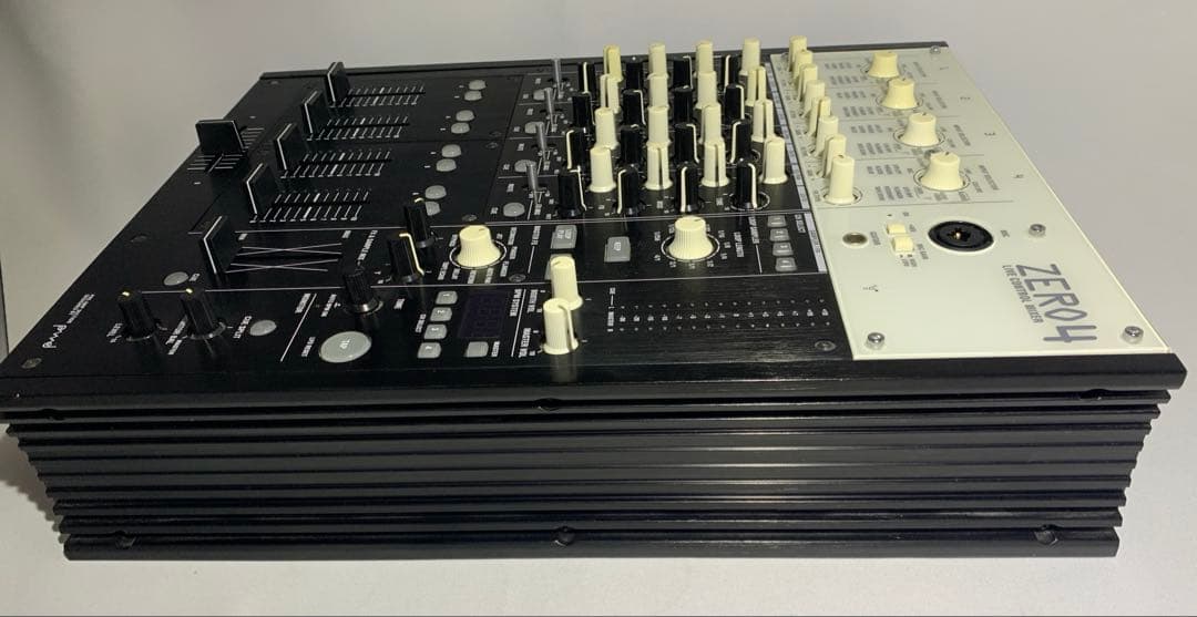 KORG ZERO4／DJミキサー・オーディオインターフェース