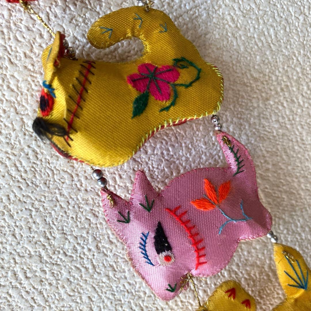 吊るし十二支 サテン古刺繍 壁飾り 笑福護符 ゾディアック魔除 中国製ビンテージ