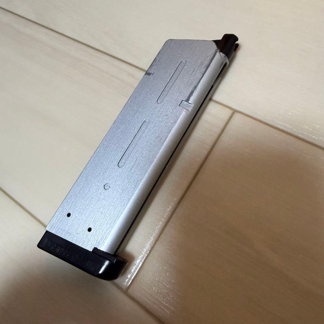 SCW エアソフトガン ガスガン BB弾付き