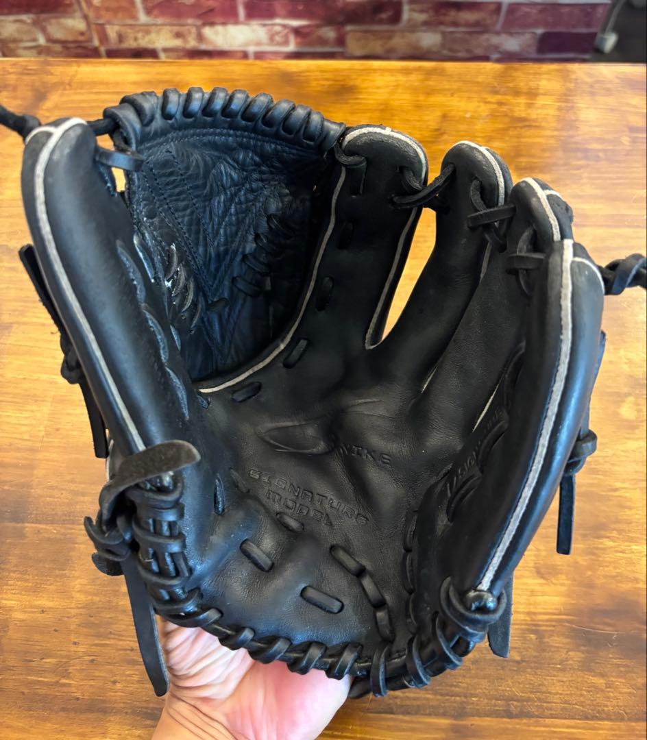 湯揉み型付け済み　NIKE 軟式グローブ　ダルビッシュモデル　レア品