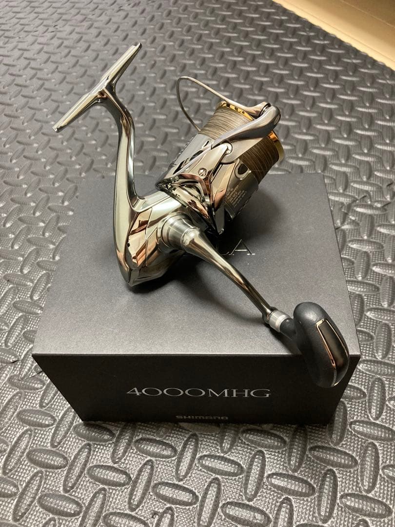 美品 SHIMANO 18 STELLA 4000MHG シマノ ステラ