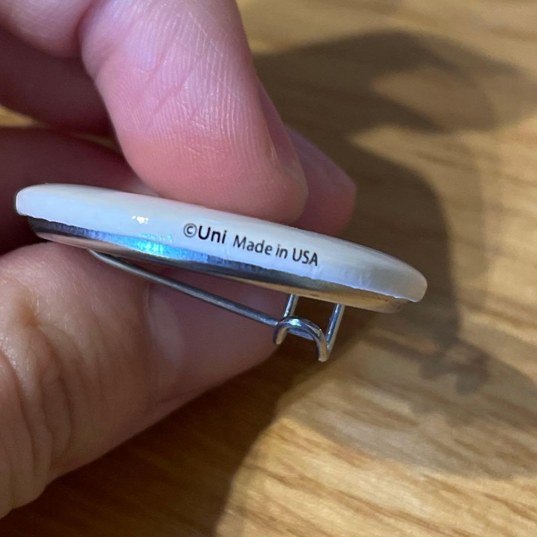 ミニオンズ　缶バッジ　非売品