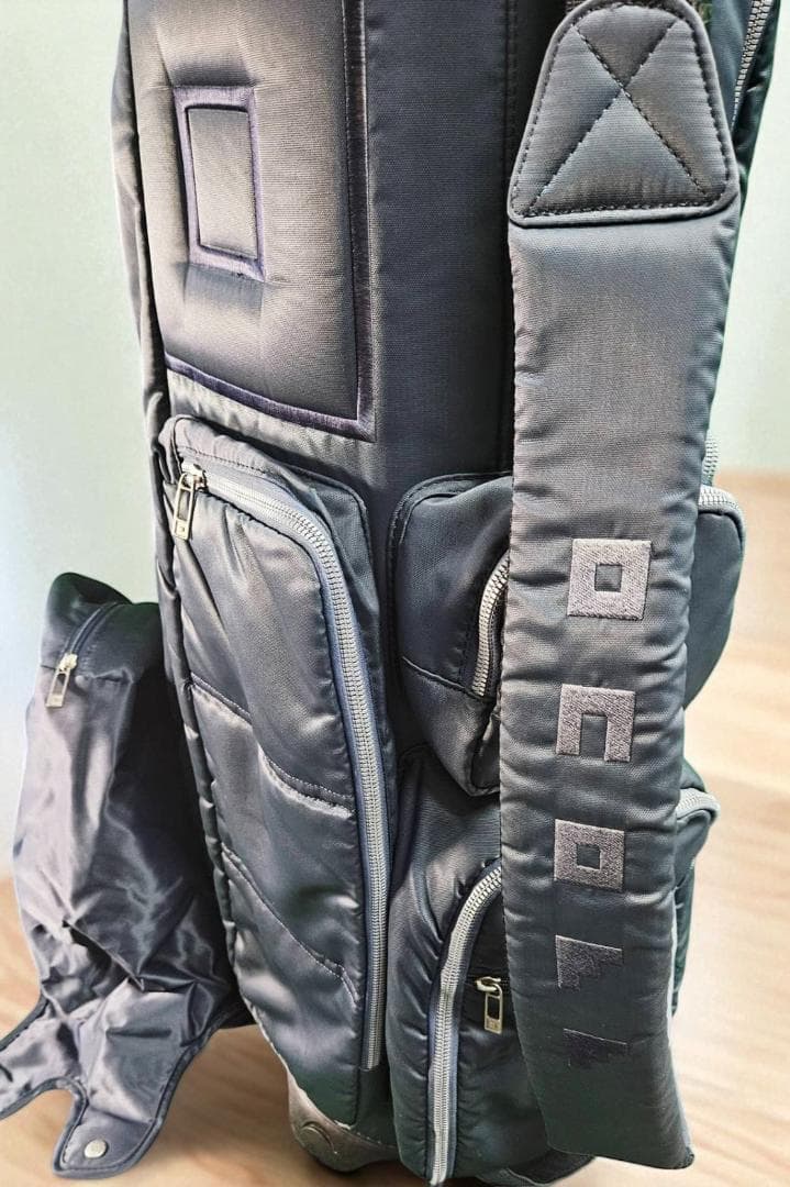 送料無料/超美品　onoff キャディバッグ ネイビー/レッド