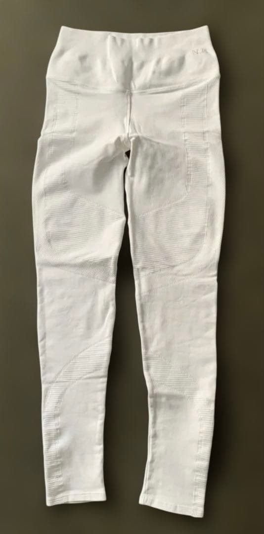 NUX ホワイトセットアップレア！Sサイズ