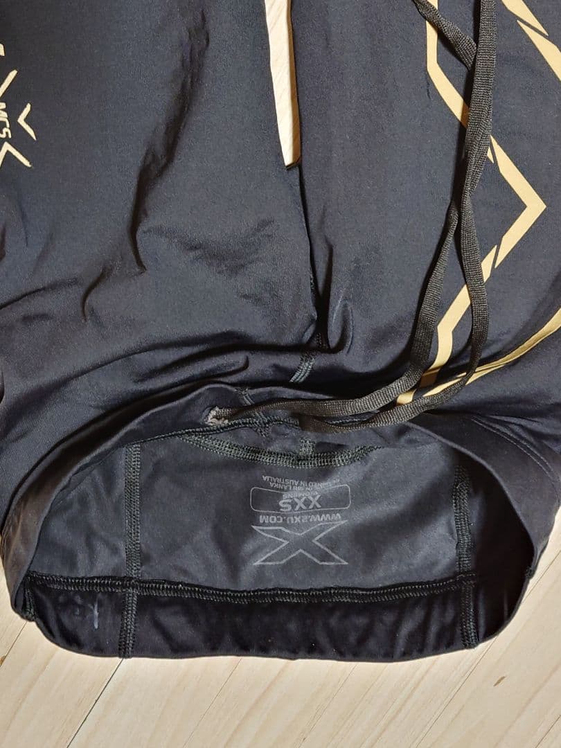 2XU スパッツXXSウィメンズ　黒・金