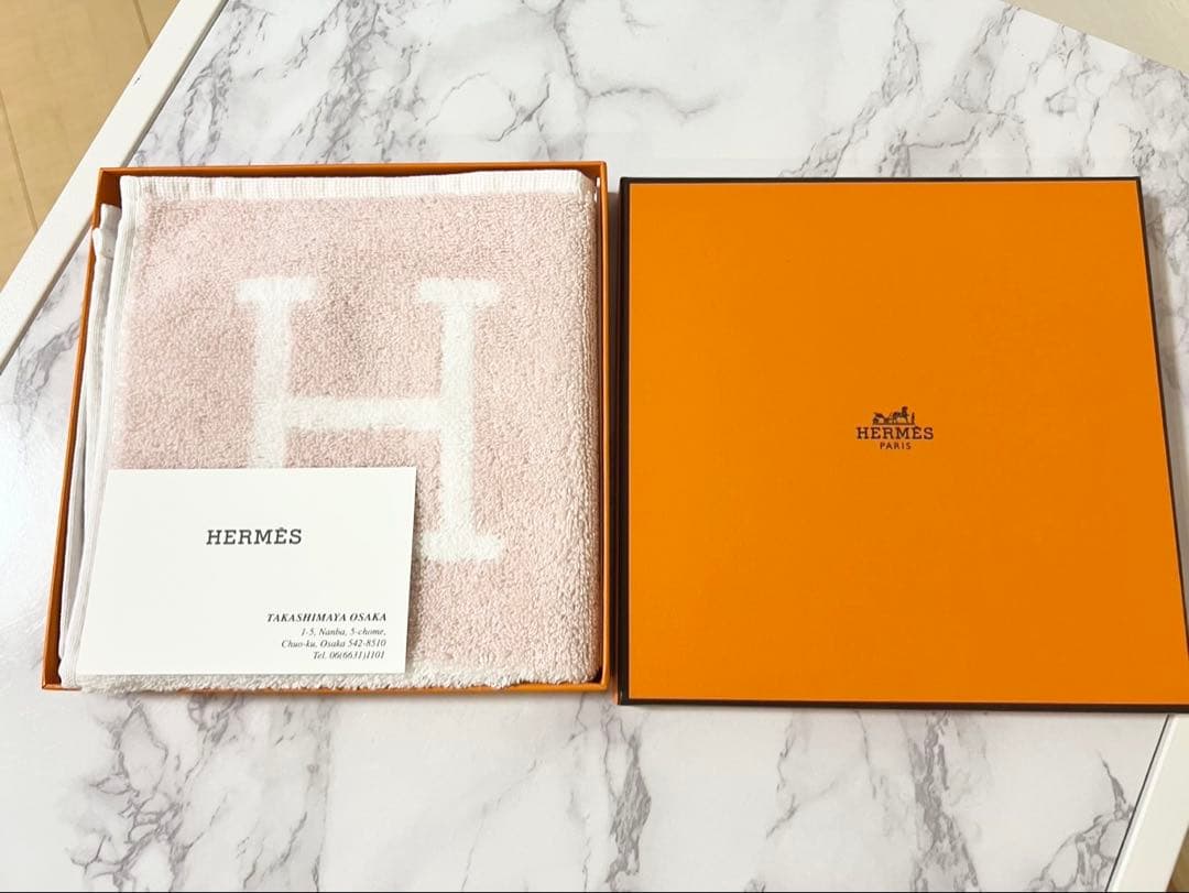 HERMES ピンク Hロゴ タオルハンカチ