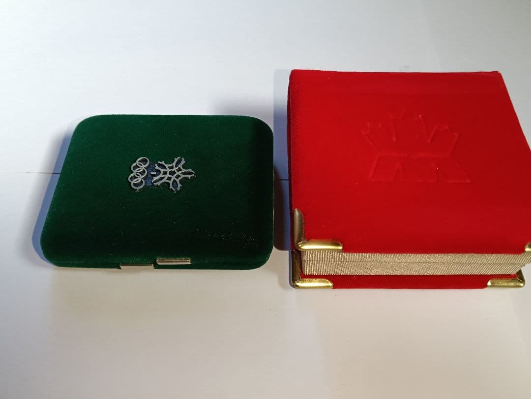 ロ*ン様 中国旧正月シリーズ『巳年』プルーフ銀貨＆カルガリー冬季オリンピック