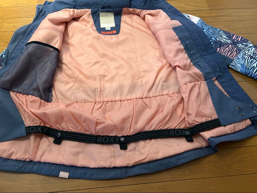 ROXY スノーボードウェア 上下セット レディース 上Sサイズ、下Mサイズ相当