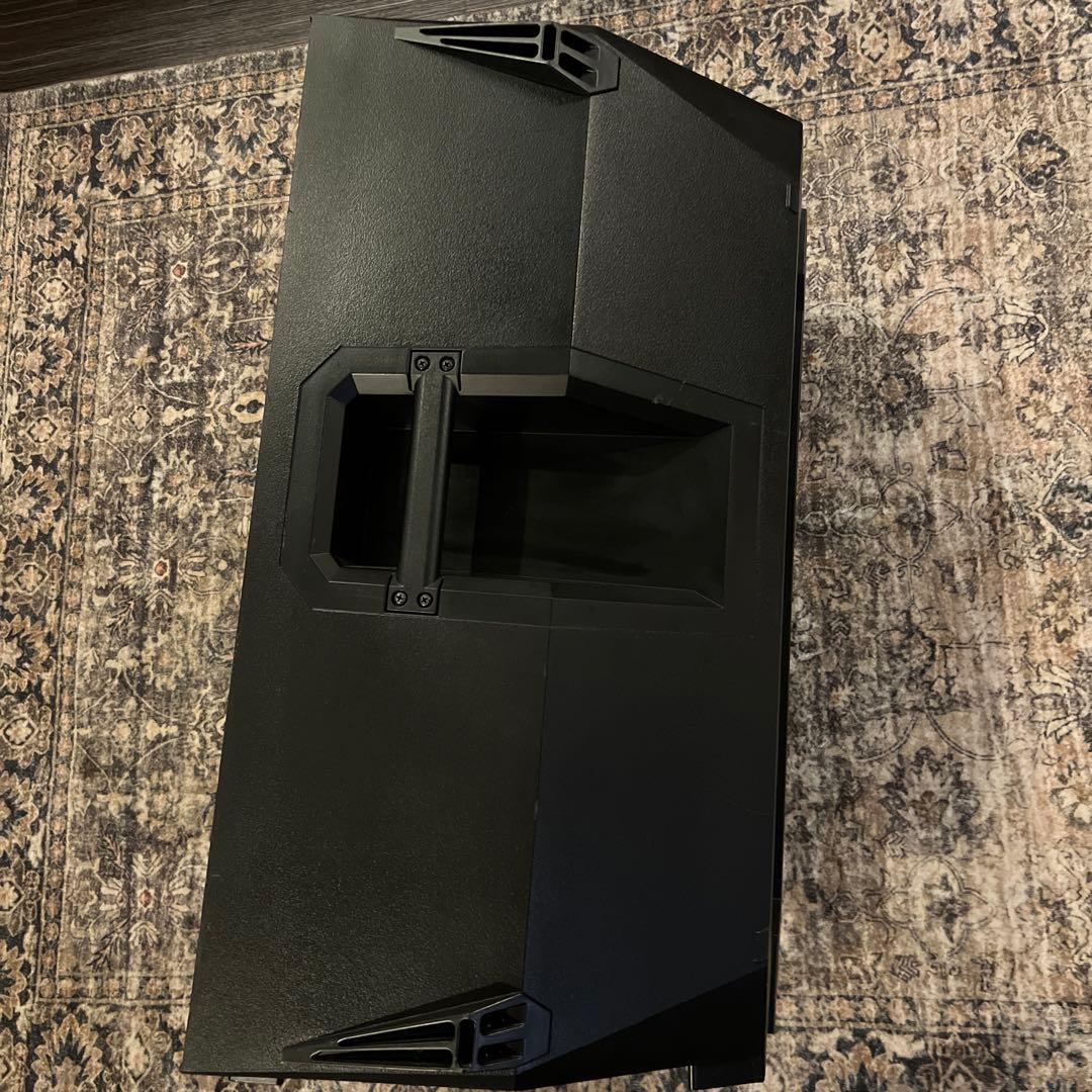 Mackie THUMP15BST パワードスピーカー