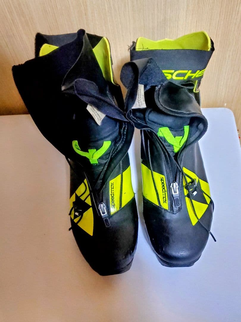 n*i様 クロスカントリースキーブーツ フィッシャースピードMAX