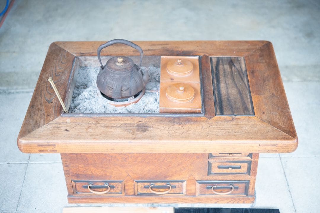 長火鉢　天然木 骨董 古民具 囲炉裏 座卓 和家具 火鉢