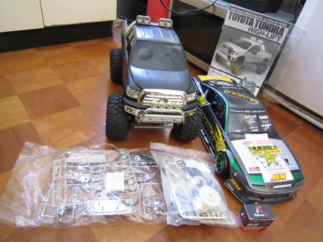 8080 1/10 タンドラ＋180SX Reveサーボ 送料込み