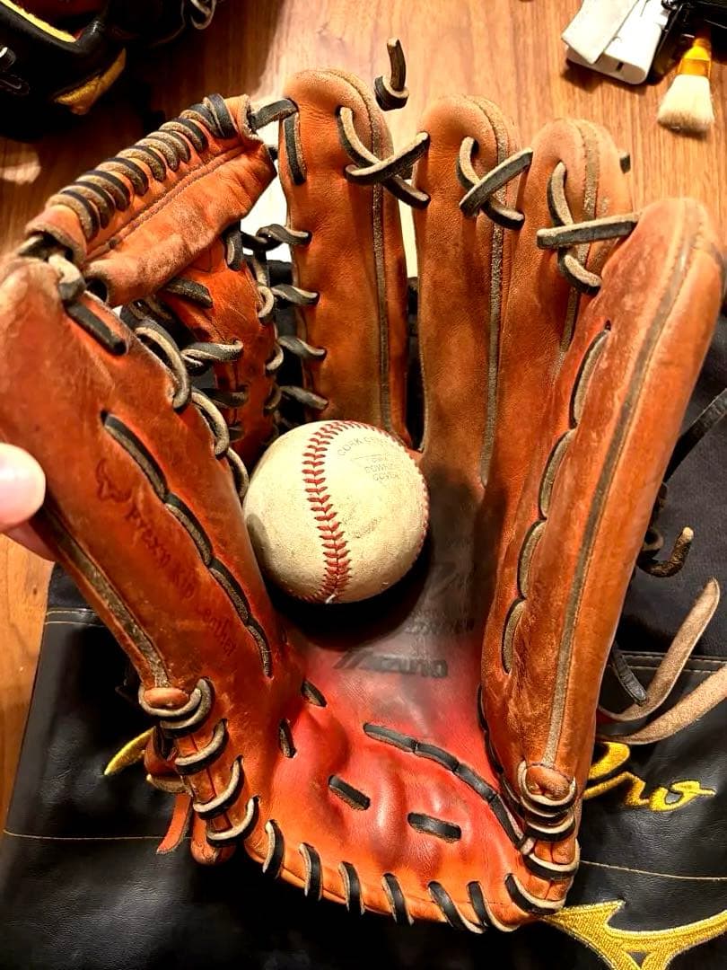 ひ*ー様 ミズノプロオーダー硬式外野手用グローブ 名前刺繍入り