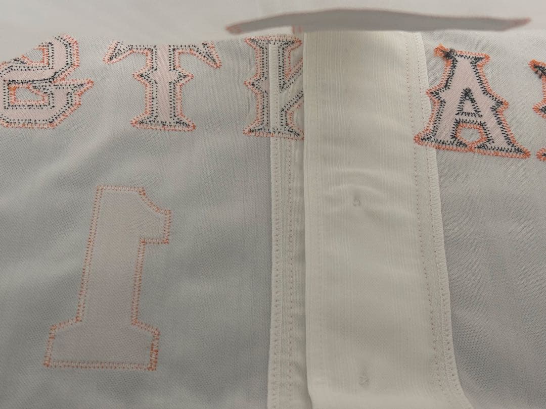 addidas製 読売巨人軍 ジャイアンツ公式ライセンスユニフォーム 背番号1