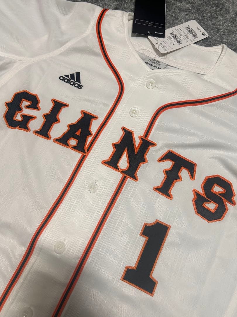 addidas製 読売巨人軍 ジャイアンツ公式ライセンスユニフォーム 背番号1