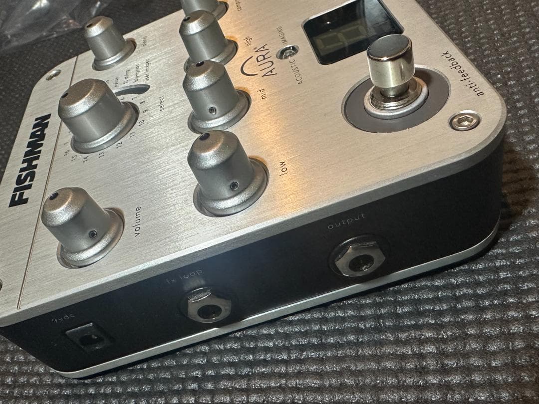 FISHMAN AURA アコースティックエフェクター