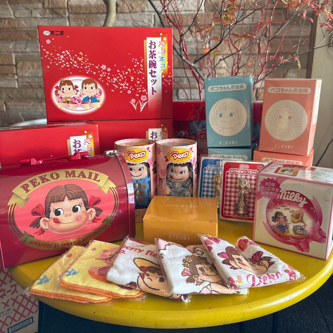 ペコちゃん お茶道具セット・オルゴール・貯金箱など21点セット