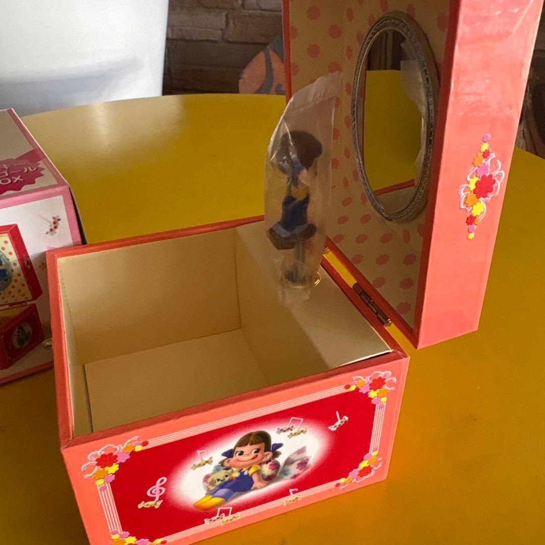 ペコちゃん お茶道具セット・オルゴール・貯金箱など21点セット