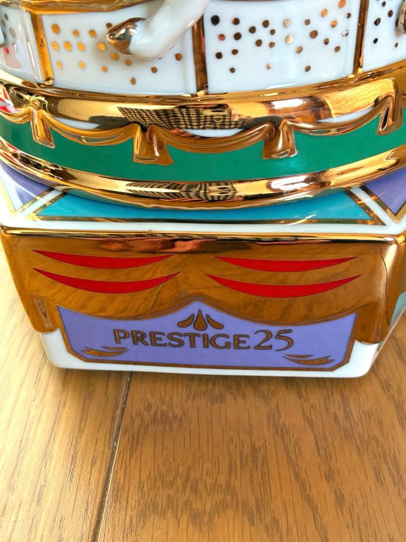 サントリー プレステージ25メリーゴーランド 陶器ボトルのみ オルゴール付き