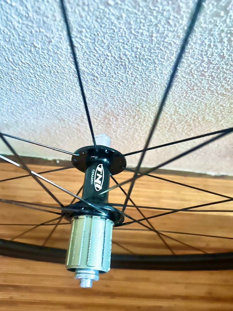 ◆TNIハブ仕様Carbonカーボンホイール後輪＆チューブラータイヤ付き◆