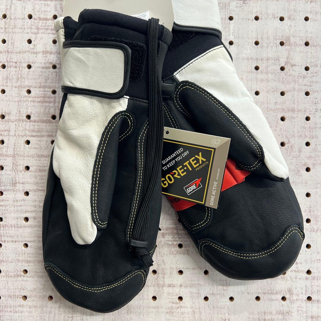 eb's CARVING MITT WHITE GORE-TEX M 新品