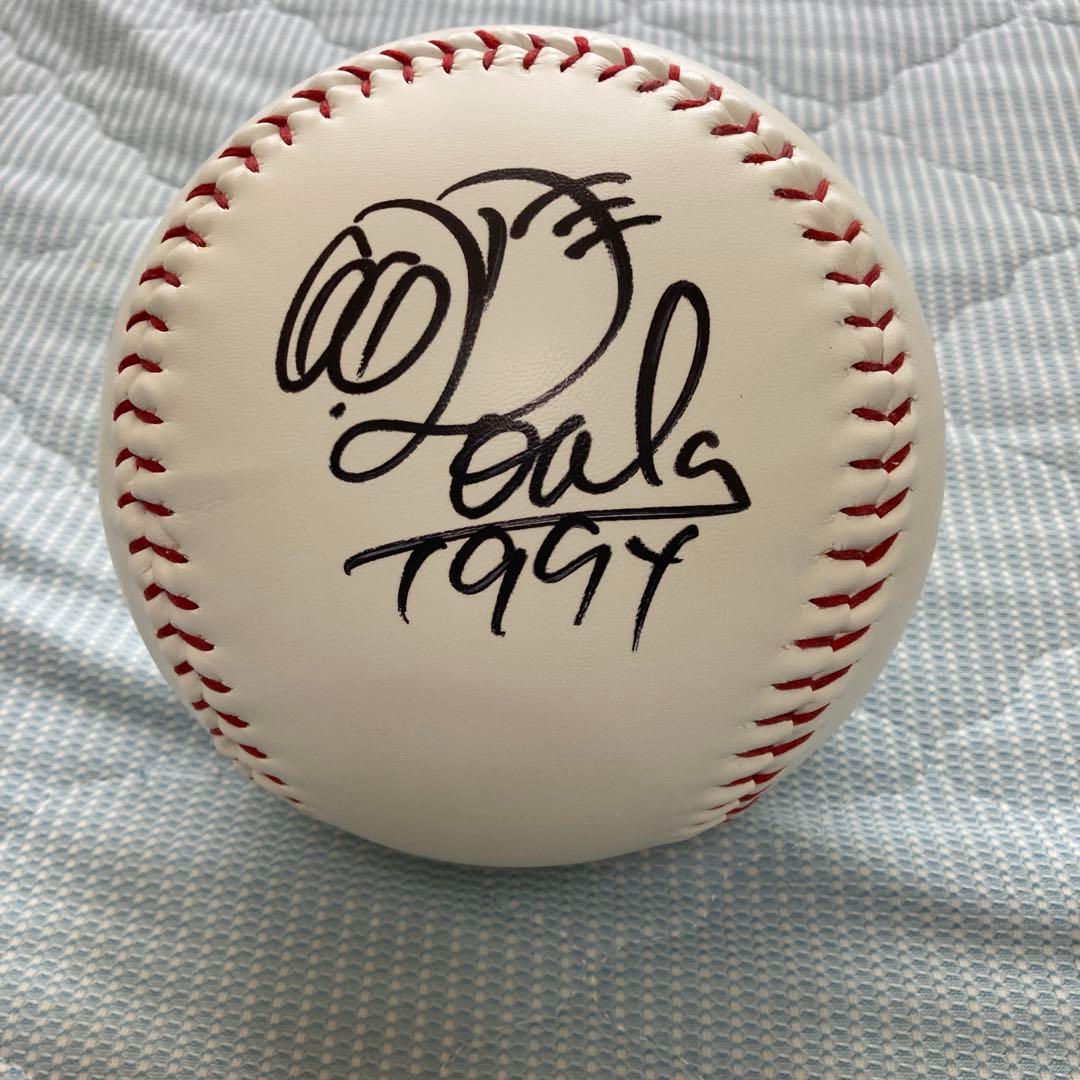 【希少】ドアラのおおきいボール　直筆サイン入り