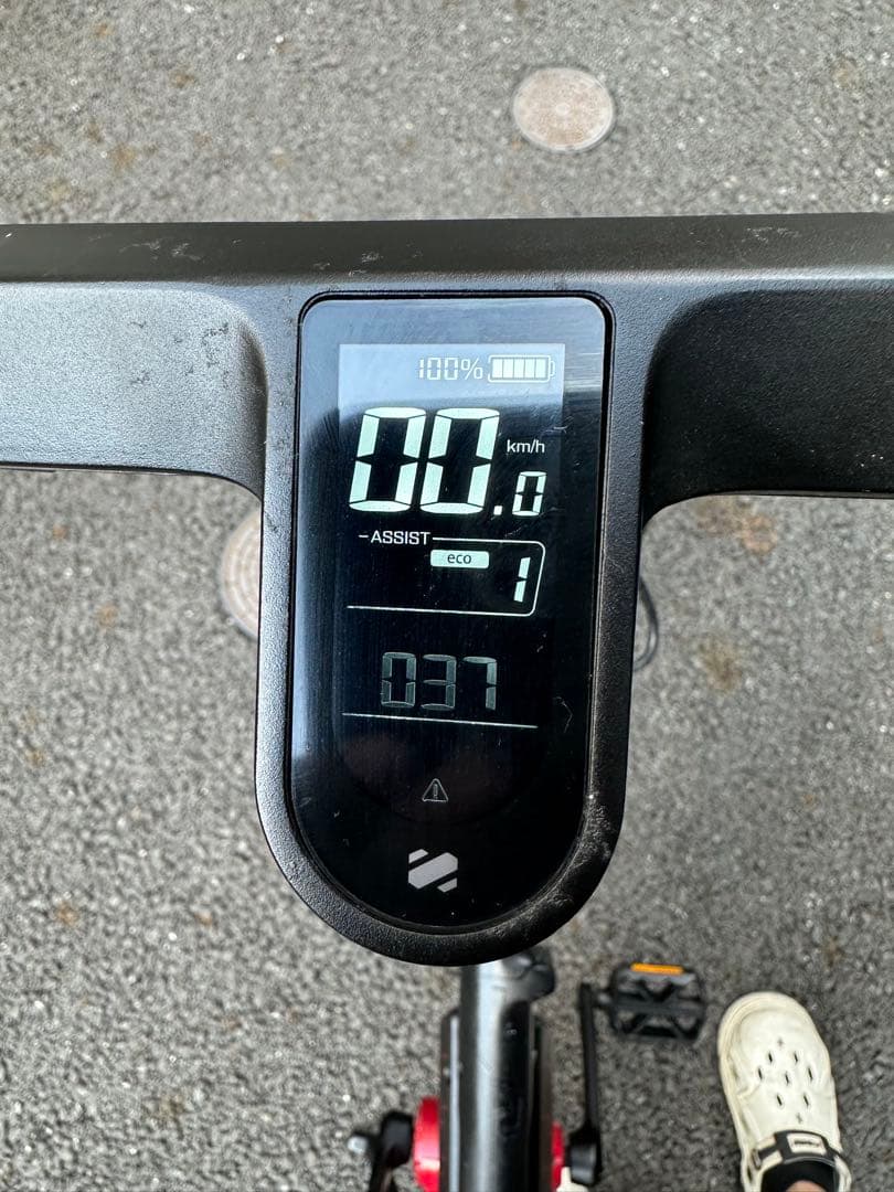 ホンバイク　アシスト自転車 黒と赤