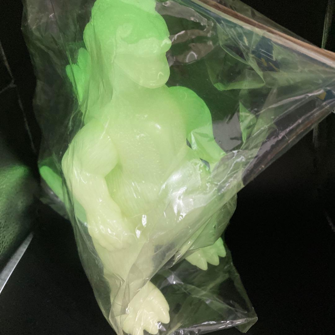 超美品♡希少♡新品♡未開封♡ 2004年蓄光版　キンゴジ 1962年　TOHO