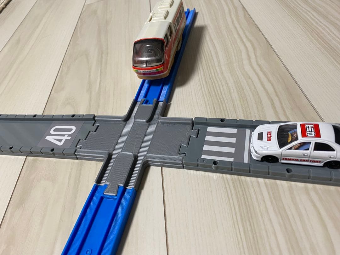 ☆JRF☆ トミカ システム 対応　道路セット