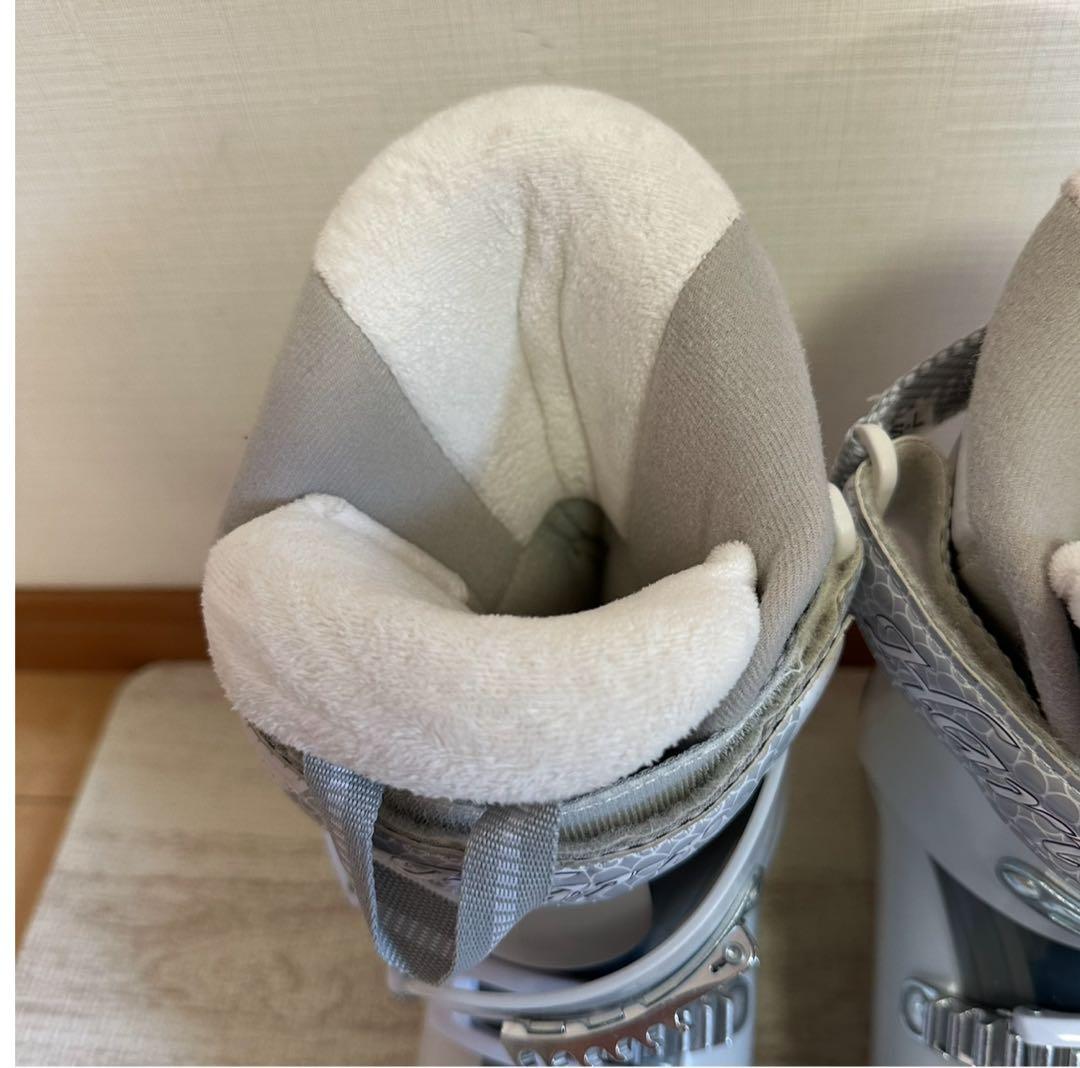 美品 Hart HART DIVA 女性用スキー用ブーツ ホワイト 23cm