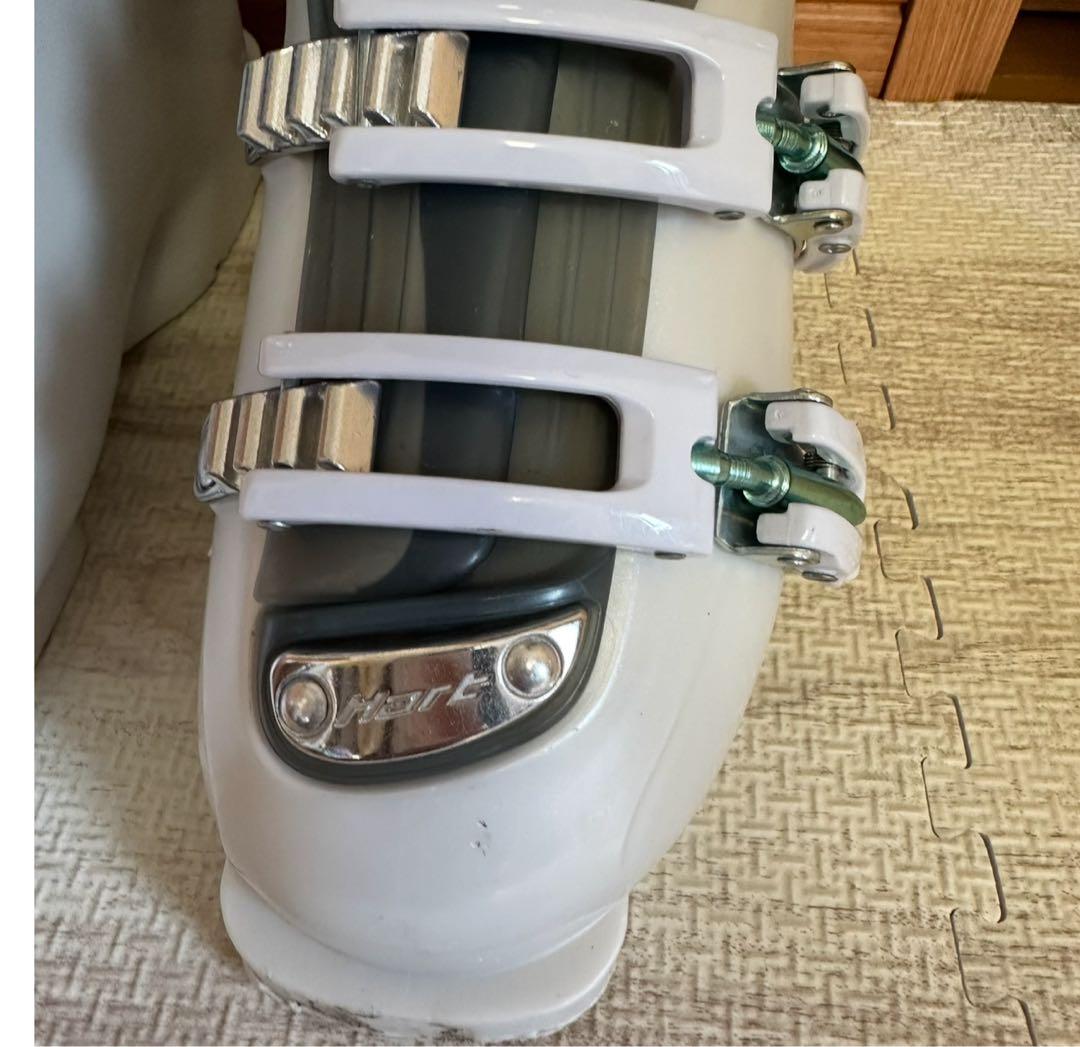 美品 Hart HART DIVA 女性用スキー用ブーツ ホワイト 23cm