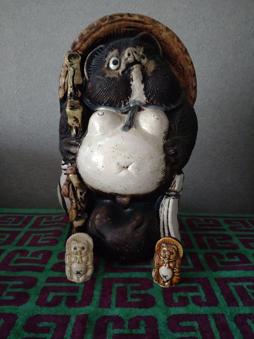 信楽焼　たぬき　置物　年代物　骨董