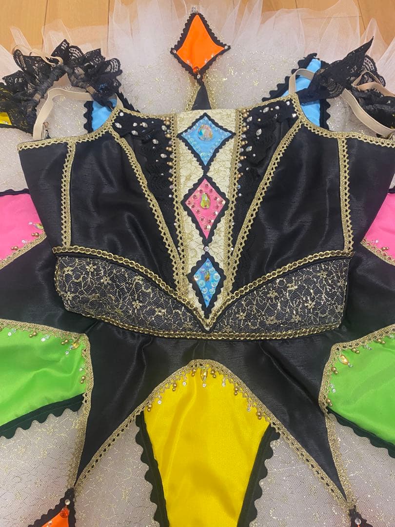 バレエ衣装　アレルキナーダ