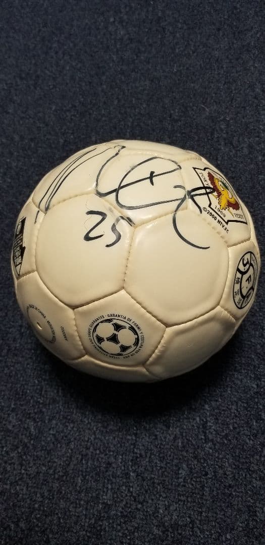 森本　貴幸　直筆サインボール、日本代表、東京ヴェルディ