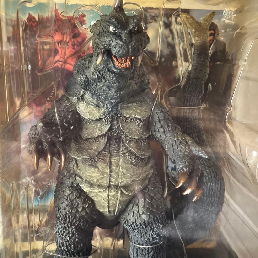 古代怪獣ゴメスフィギュア