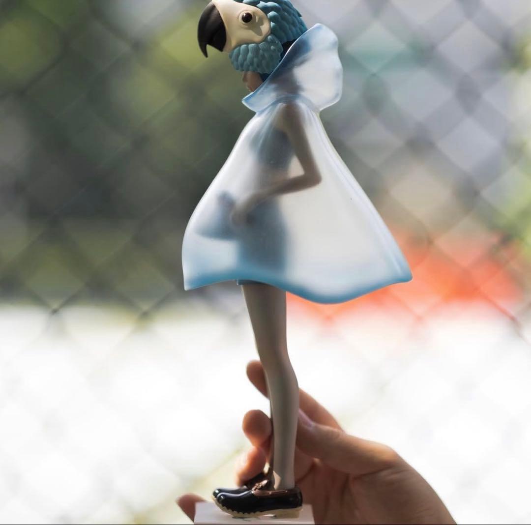 ゴーリー　スタチュー　インコ　現代アート　アートトイ　デザイナーズトイ