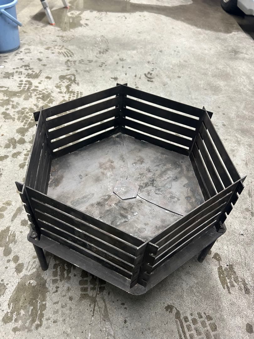 焚き火台　「YAGU-M」