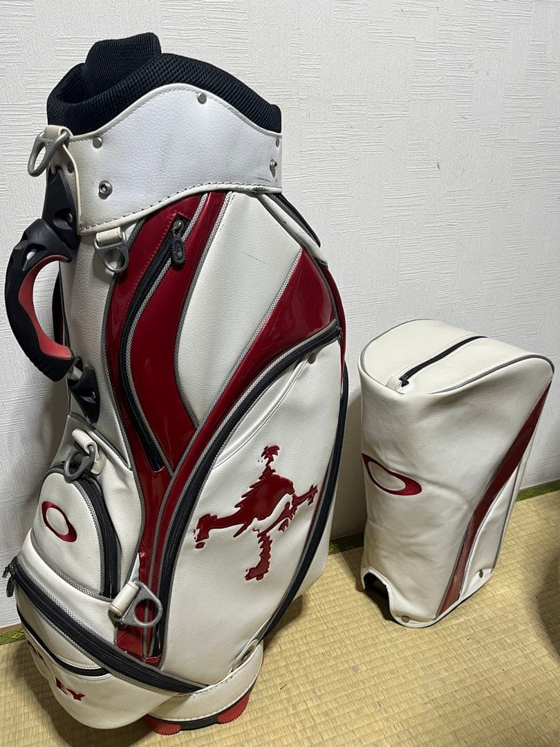訳有！稀少！　OAKLEY オークリ　キャディバッグ フード付属