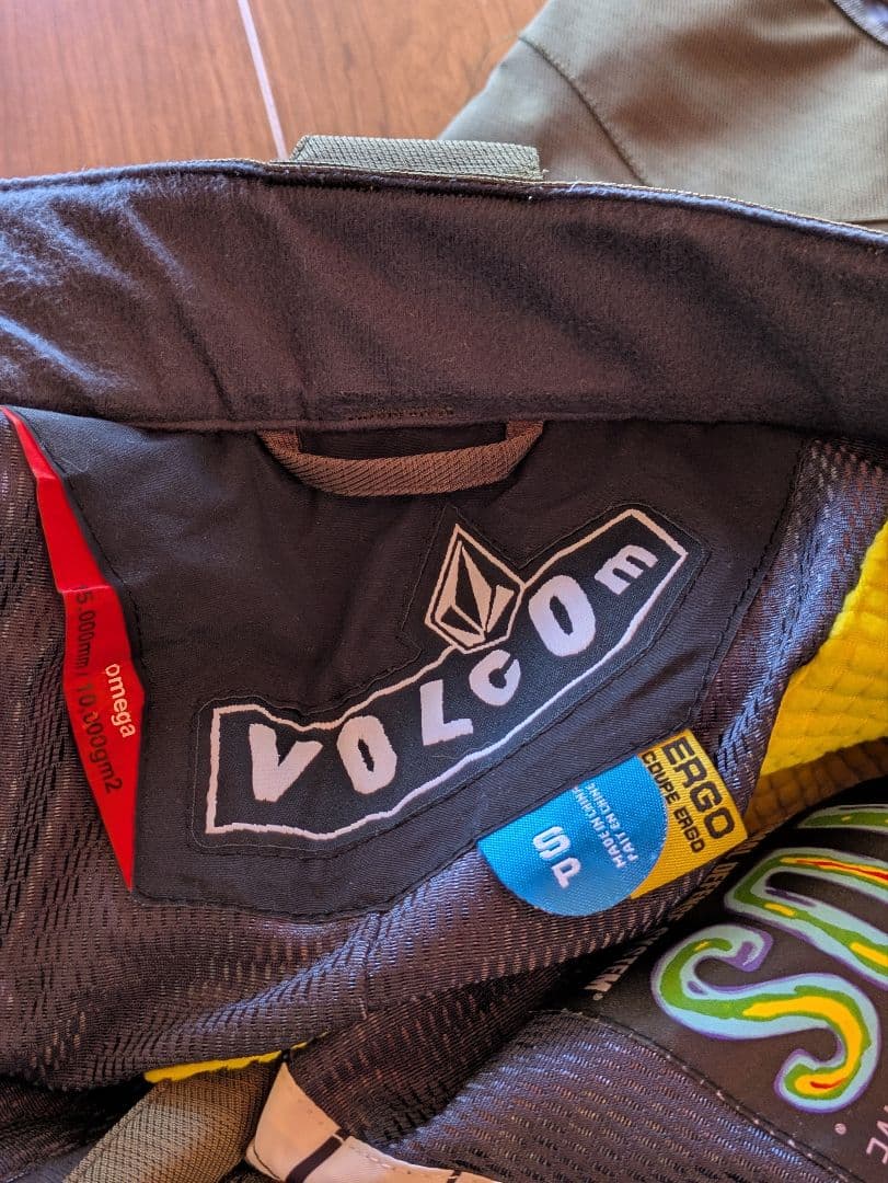 VOLCOM スノーボードウェアセット　SP(Sサイズ)