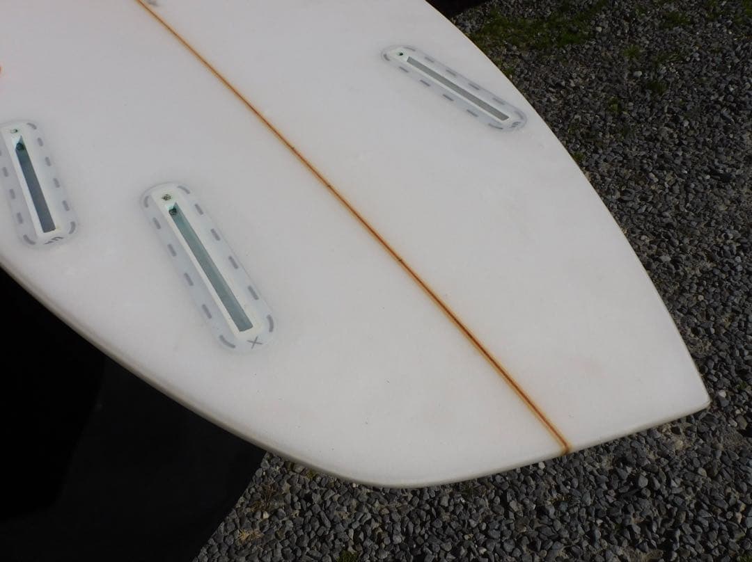 【グーフィー用】McTavish マクタビッシュ サーフボード 非対称 5'8