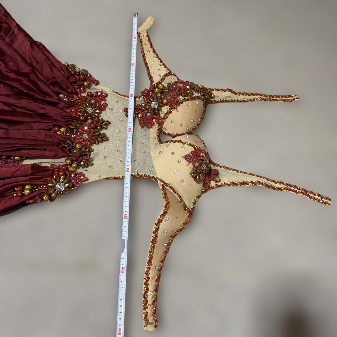 ベリーダンス セットアップ 赤とベージュ