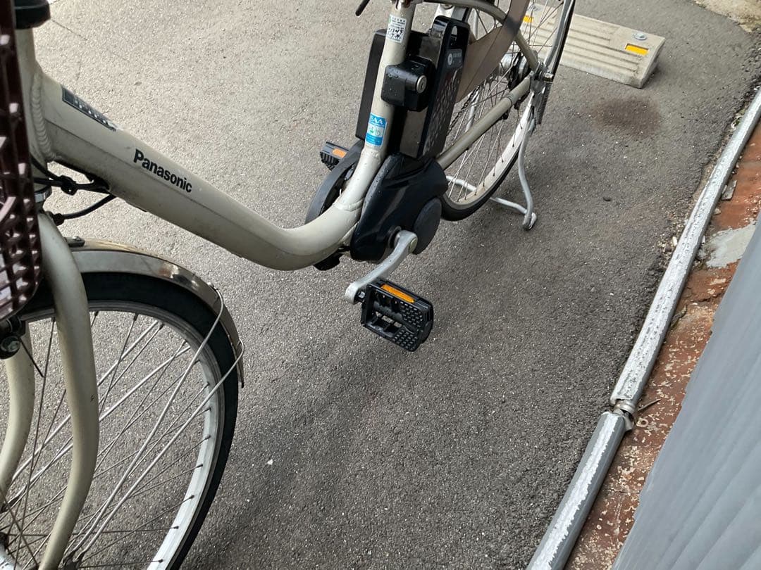 パナソニック最新機種電動アシスト自転車vivi26インチシルバーアルミボディー