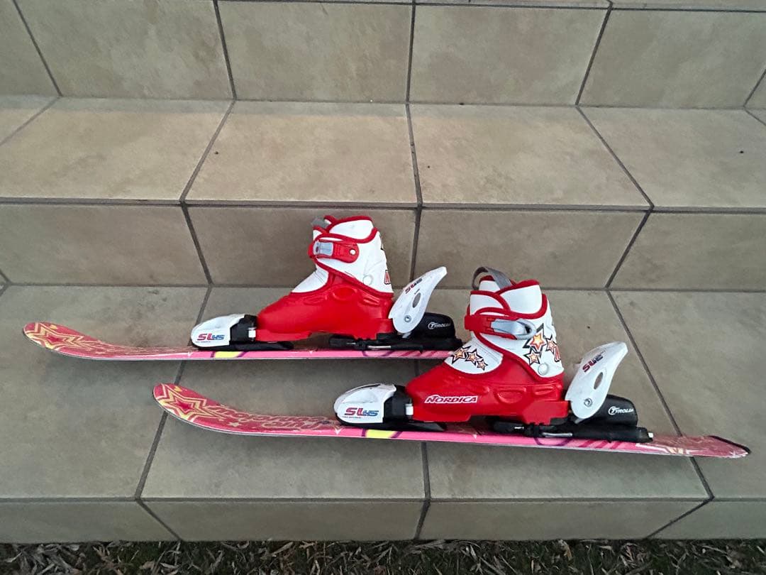 キッズ　スキー板70cmとブーツ(サイズ16cm)セット